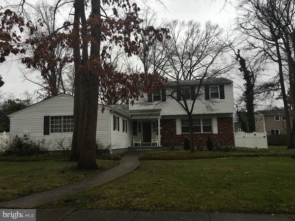 24 EVANINE DR, Berlin Boro, NJ 08009