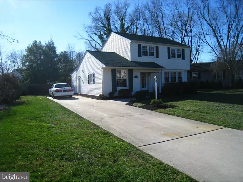 2 BUTTONWOOD CT, Stratford, NJ 08084