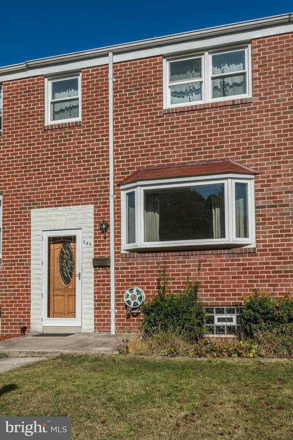 948 CIRCLE DR, Baltimore, MD 21227