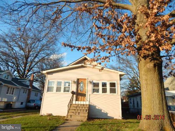 33 W BROADWAY, Maple Shade, NJ 08052