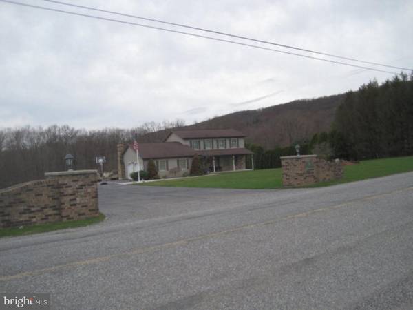 705 BROCKTON MOUNTAIN DR, Barnesville, PA 18214