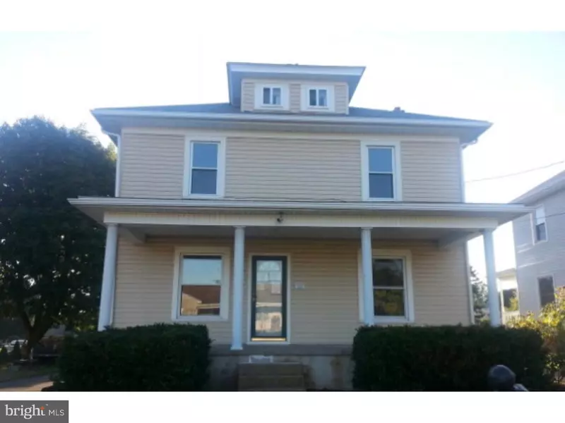 217 BROAD ST, Valley View, PA 17983