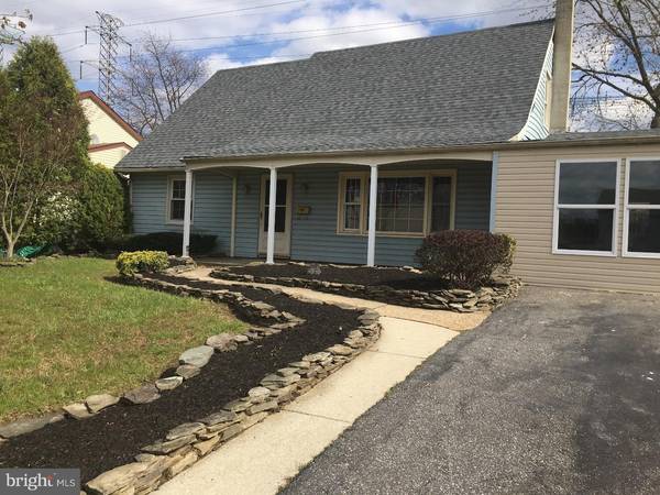 8 MEDLEY LN, Willingboro, NJ 08046