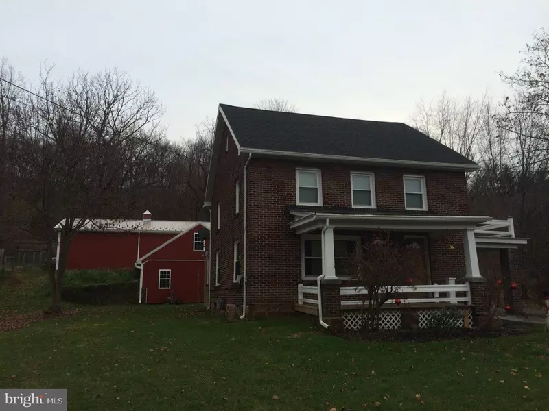 3117 N READING RD, Adamstown, PA 19501