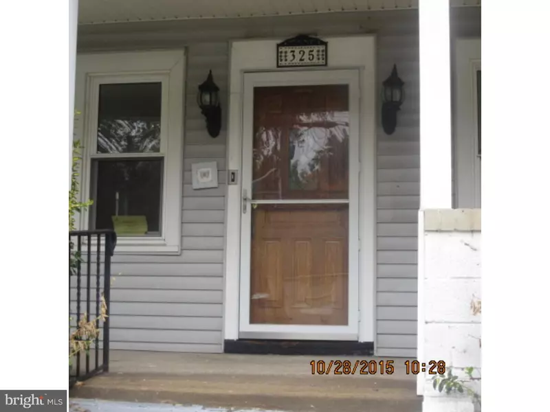 325 WALNUT AVE, Oaklyn, NJ 08107