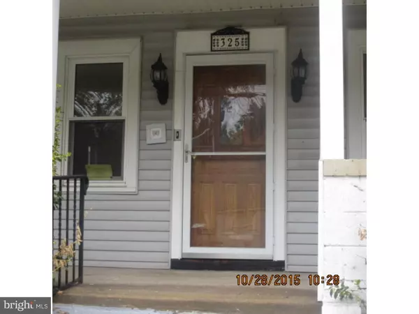 325 WALNUT AVE, Oaklyn, NJ 08107
