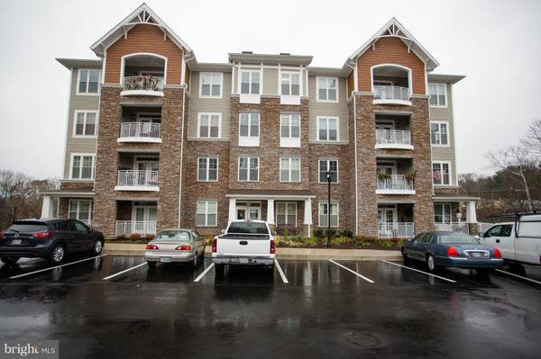 19 CLAY LODGE LN #201, Catonsville, MD 21228