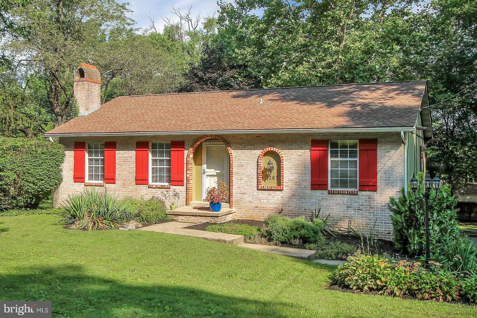 2263 RALEIGH DR, Lancaster, PA 17601