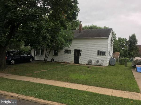 11 GRANITE RD, Levittown, PA 19057