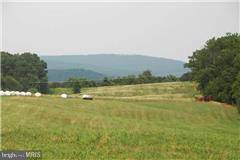 210 HOUSEHOLDER RD, Hedgesville, WV 25427