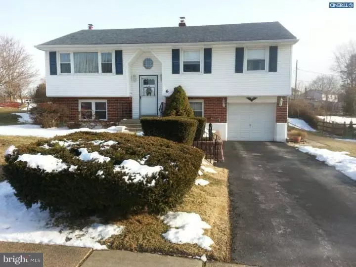 6 ANVIL RD, Aston, PA 19014