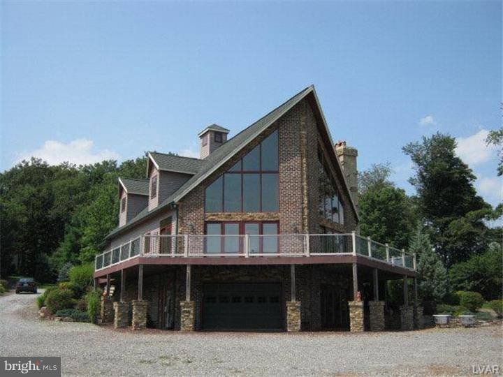 306 SCHOOL DR, New Ringgold, PA 17960