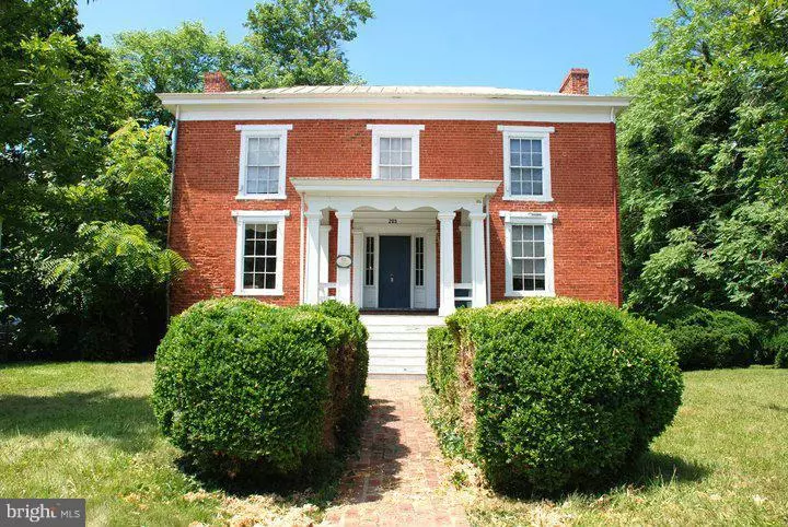 205 N. MAIN ST, Madison, VA 22727