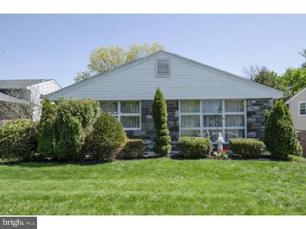 125 GREENBRIER LN, Havertown, PA 19083