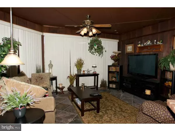 Freehold, NJ 07728,384 MONMOUTH RD