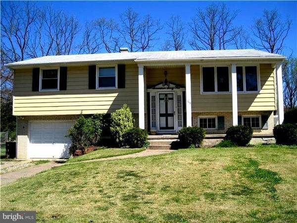 1762 HILLSIDE DR, Cherry Hill, NJ 08003