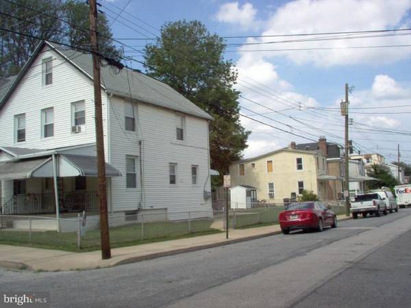 Clifton Heights, PA 19018,31 S DIAMOND ST