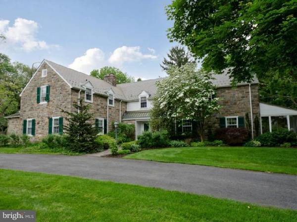 224 E MACADA RD, Bethlehem, PA 18017