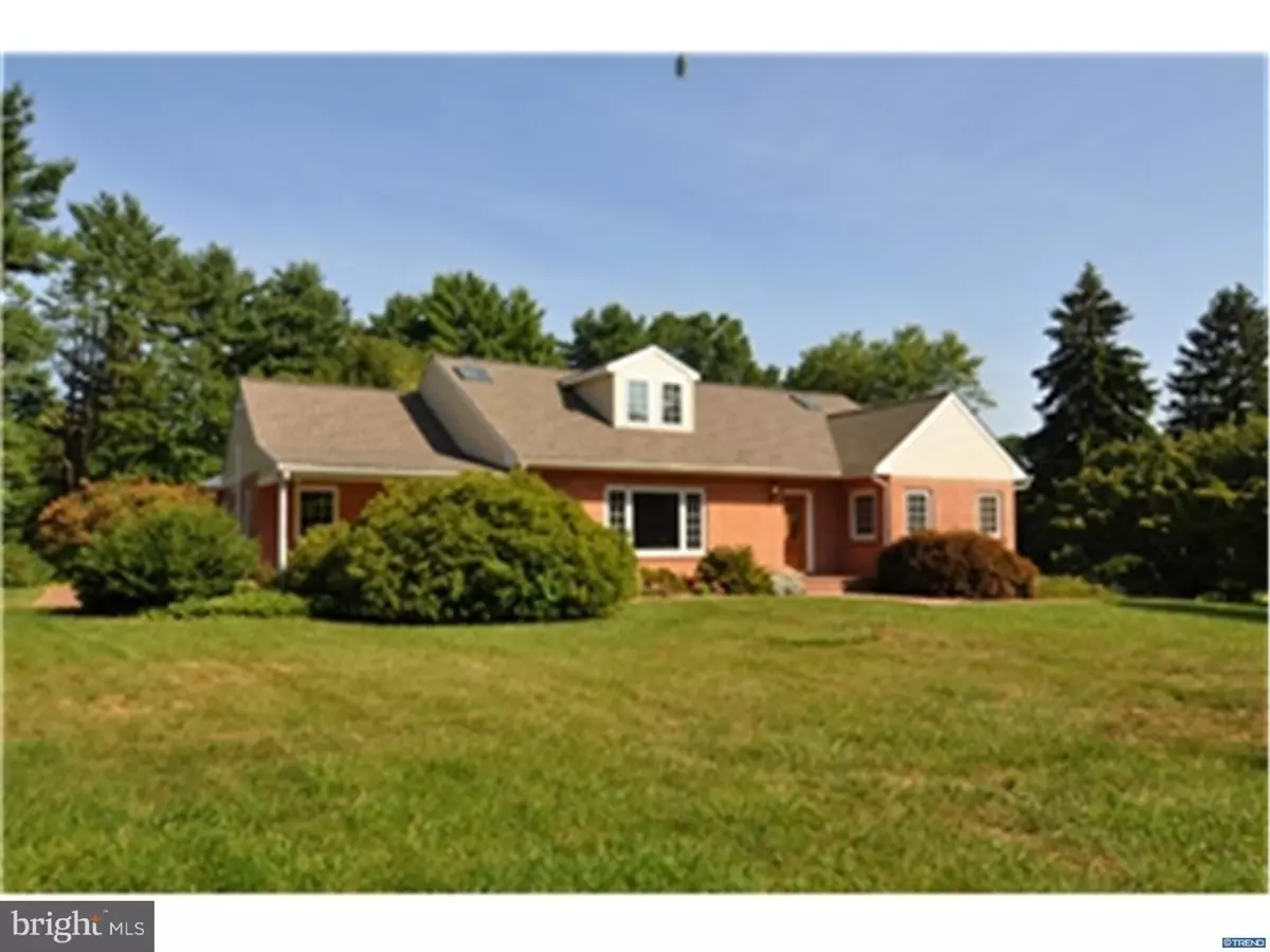 Hockessin, DE 19707,409 RIDGE LN