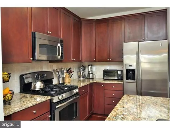 Philadelphia, PA 19146,500 ADMIRALS WAY #110