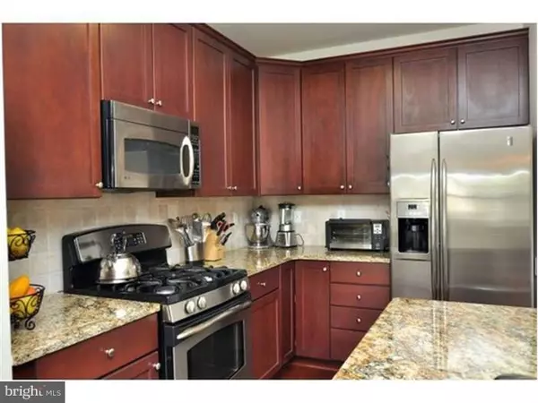 Philadelphia, PA 19146,500 ADMIRALS WAY #110