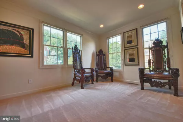 Vienna, VA 22181,2801 MILES STONE DR