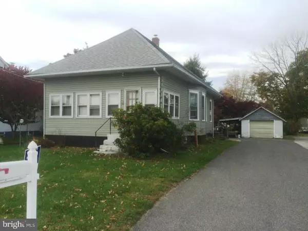 37 CARROLL AVE, Williamstown, NJ 08094