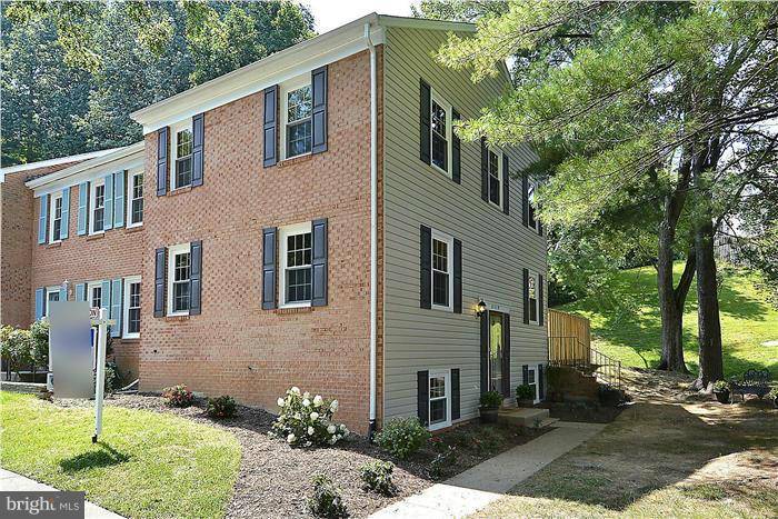 Springfield, VA 22151,8319 UXBRIDGE CT