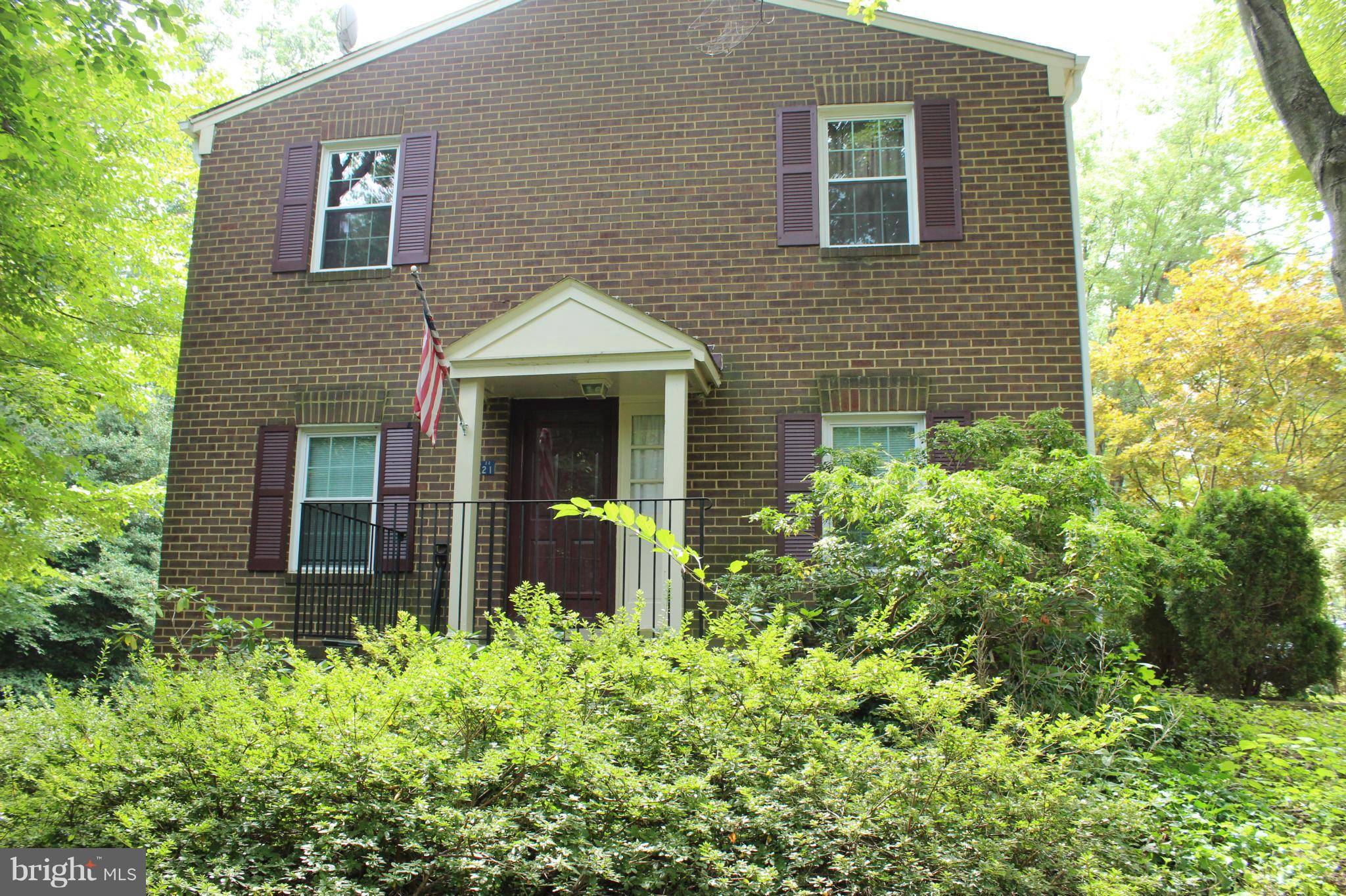 Reston, VA 20191,2221 GUNSMITH SQ