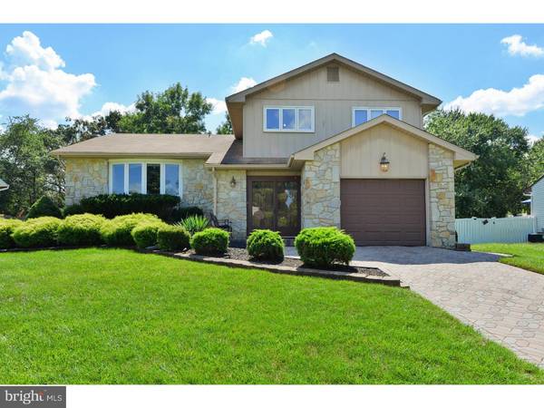 252 SANDRINGHAM RD, Cherry Hill, NJ 08003