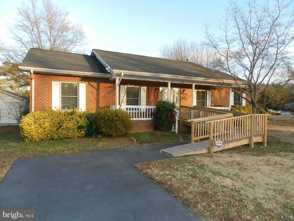 560 ALBROUGH BLVD, Colonial Beach, VA 22443