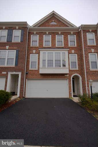 6181 DERRING ST, Centreville, VA 20120