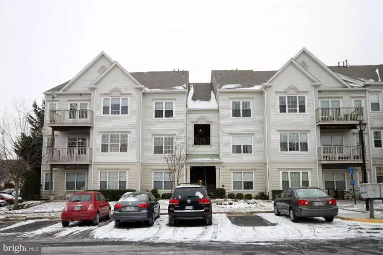 12451 HAYES CT #201, Fairfax, VA 22033