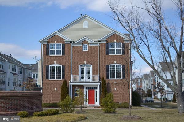 5100 VILLAGE FOUNTAIN PL, Centreville, VA 20120