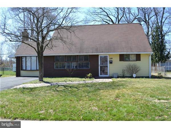 139 JUNEWOOD DR, Levittown, PA 19055