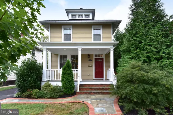 325 HUME AVE, Alexandria, VA 22301