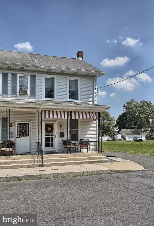 230 N LOCUST ST, Palmyra, PA 17078