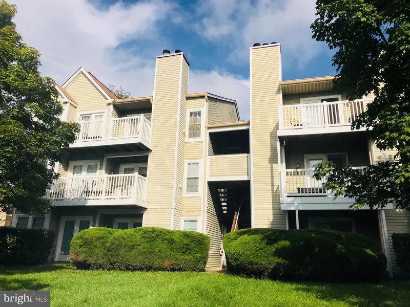 6470 GREEN FIELD RD #1-102, Elkridge, MD 21075