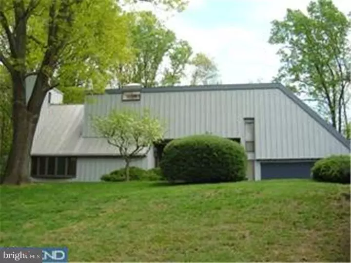 8702 MARSHALL RD, Glenside, PA 19038