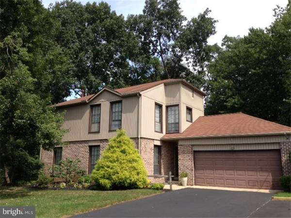 5 CHIP LN, Reading, PA 19607