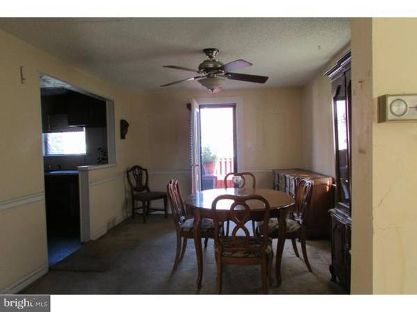 Yeadon, PA 19050,807 ARBOR RD