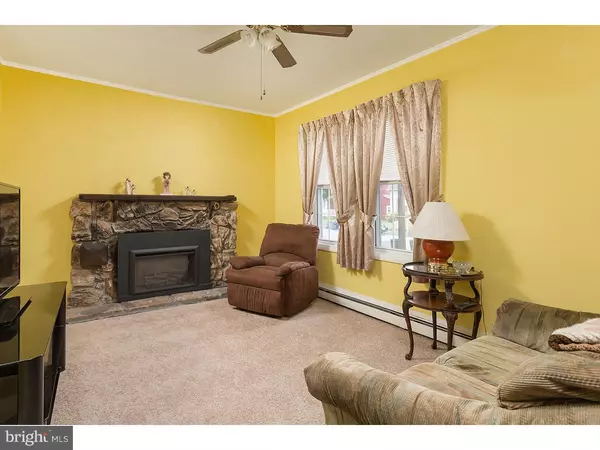 Gibbstown, NJ 08027,64 LOGAN AVE