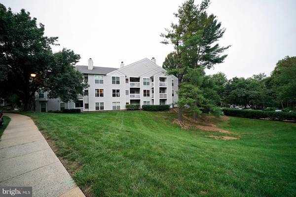 10300 APPALACHIAN CIR #103, Oakton, VA 22124