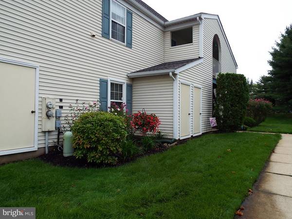 702B GINGER CT, Mount Laurel, NJ 08054