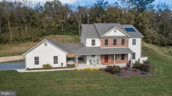 580 OLD MARKET, Mount Joy, PA 17552