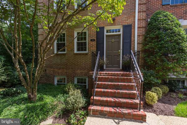 5311 CROWN ST #24, Bethesda, MD 20816