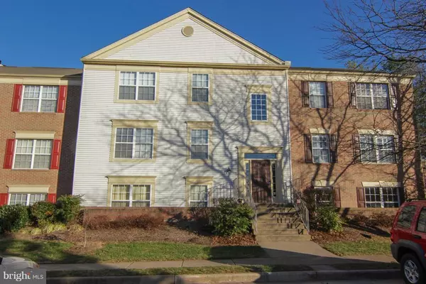 1101 HUNTMASTER TER NE #102, Leesburg, VA 20176