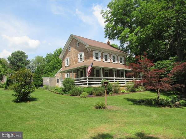 477 WEAVER RD, Morgantown, PA 19543