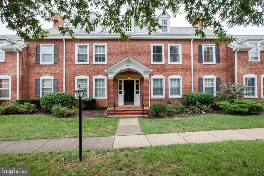 4640 36TH ST S #B2, Arlington, VA 22206