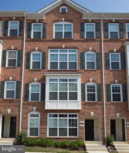 42674 HOLLYHOCK TER #12F, Ashburn, VA 20148